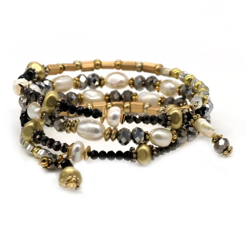 Bracelet with fresh water Pearls and black and gold beads with silver accents. - Picture 2 of 2